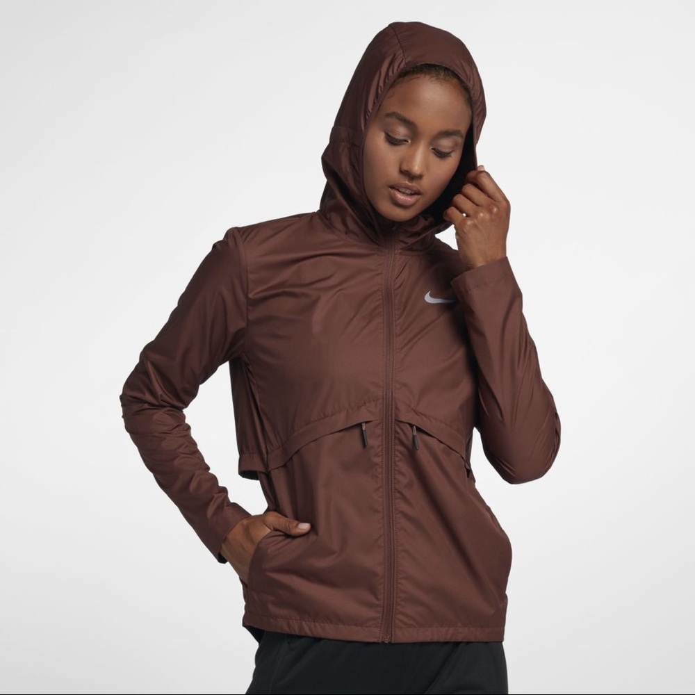 NWOT Nike Essential Running Rain Jacket